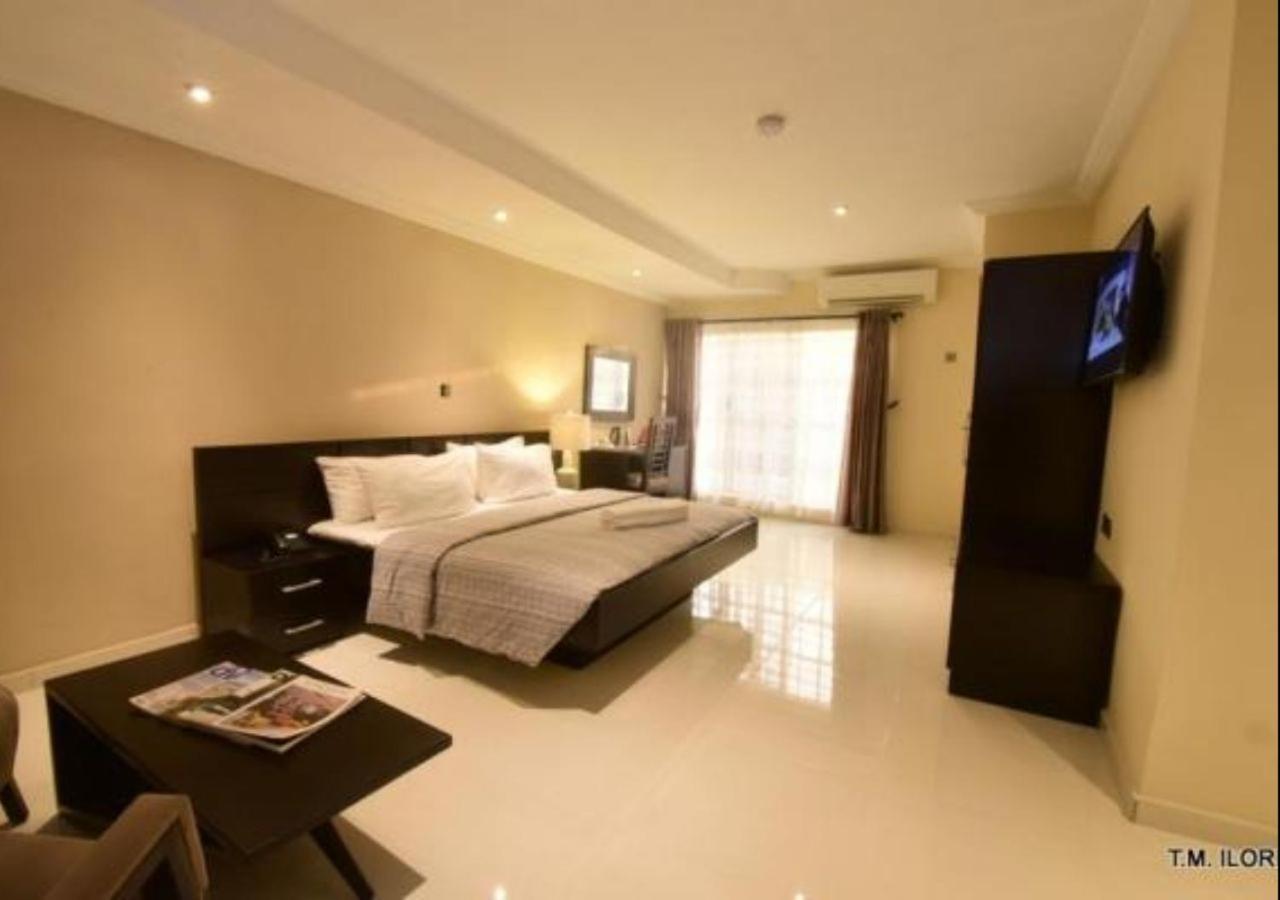 Villa Thirty Three Lagos Bagian luar foto